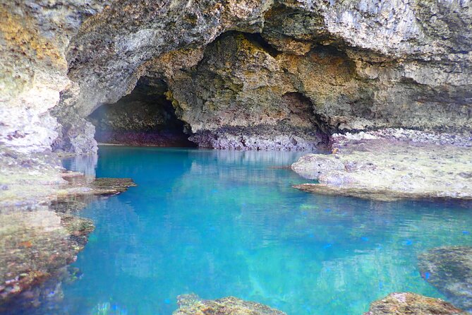 Okinawa Ishigaki Kabira Bay SUP or Canoe and Blue Cave Snorkeling - Your half-day in Ishigaki: what the flow really feels like