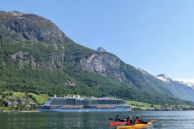 Olden: Easy Kayaking for Beginners on the Fjord - Meeting point at Fjordvegen 1567: easy to find and easy to access