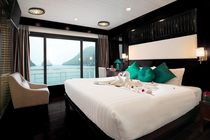 Overnight Luxury 5 Star Alisa Cruise with Meals, Kayak or Bamboo Boat - Food, drinks, and dietary care that actually changes the experience