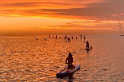 Paddle Surfing in Barcelona - Price and value: $23.97 for an hour plus facilities