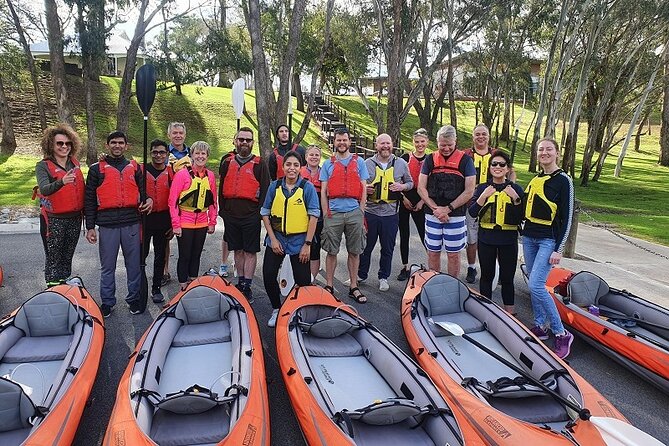 Perth Wine Region and Mandoon Estate - Guided Kayak Tour - Gliding past estates and native birds on the Swan River stretch