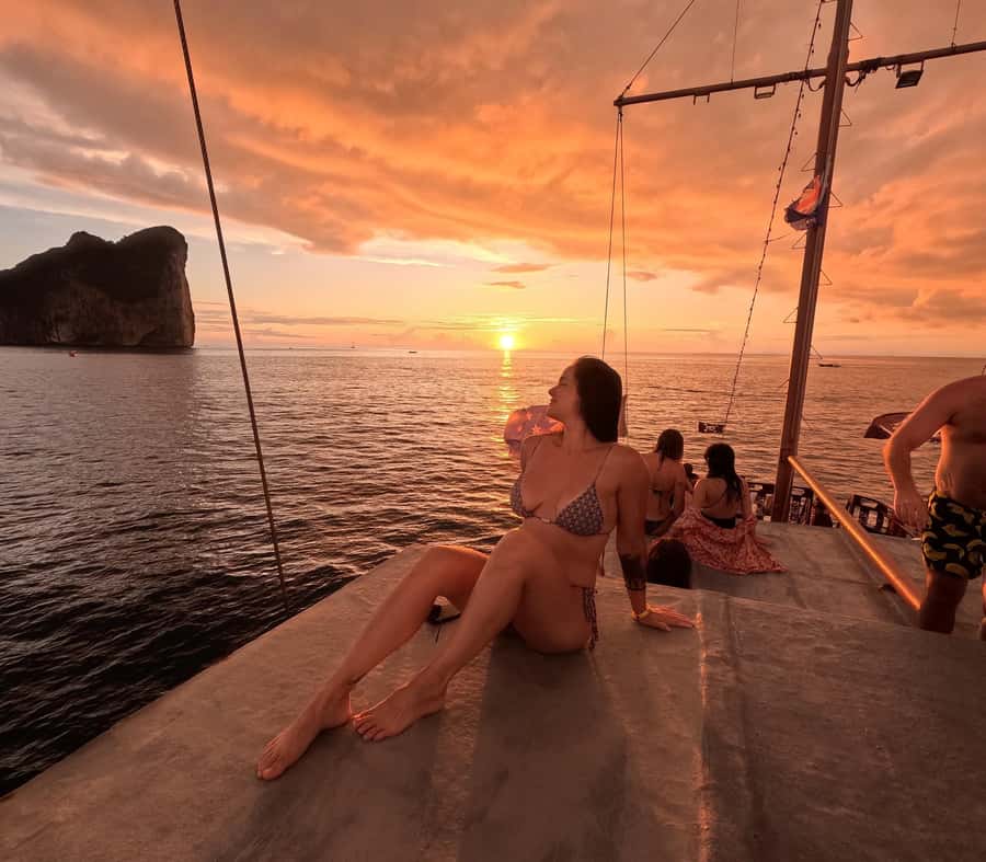 Phi Phi: Pirate Boat with Snorkeling, Kayaking, and Party - Ko Phi Phi Le and the extra swim time