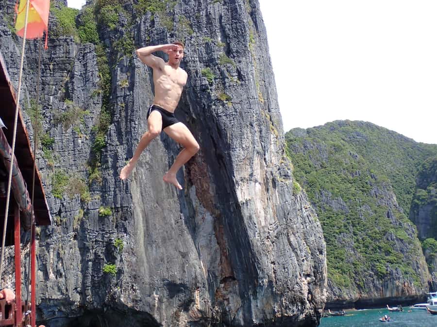 Phi Phi: Pirate Boat with Snorkeling, Kayaking, and Party - Food, drinks, and what $61 buys you in real life