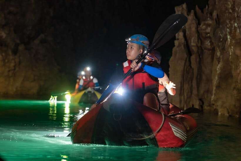 Phong Nha: Phong Nha Cave Expedition 4.5 km by Kayak - The big idea: kayak the wet cave, not the shortcut