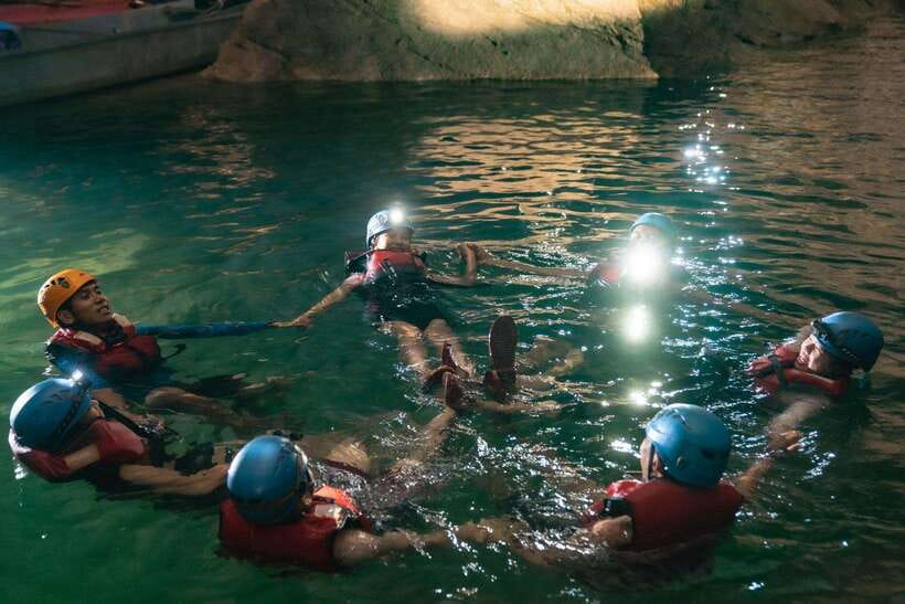 Phong Nha: Phong Nha Cave Expedition 4.5 km by Kayak - Swimming in an underground pool: fun, but plan for wet conditions