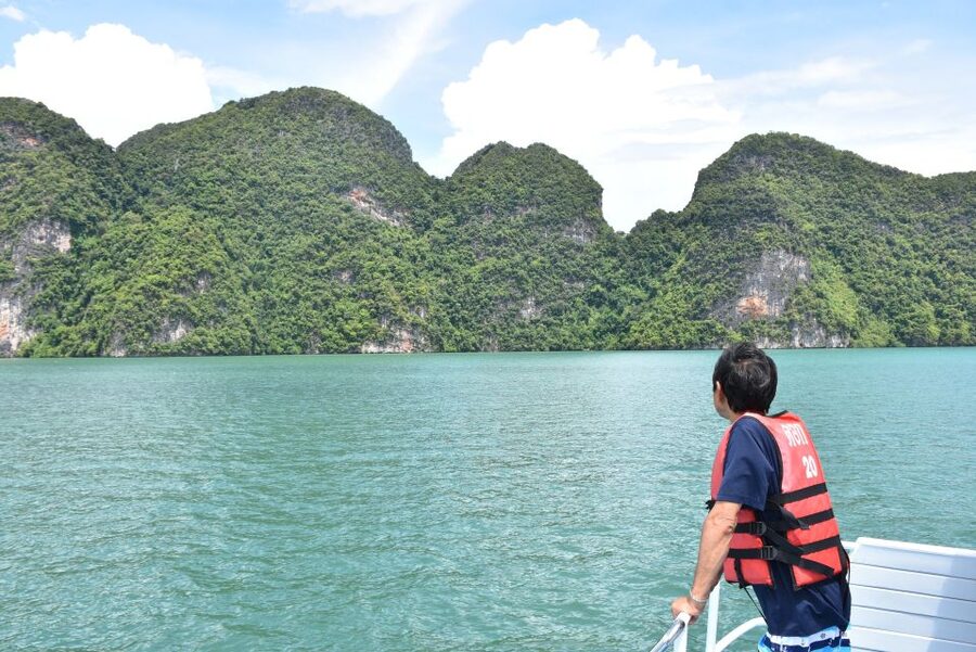 Phuket: Starlight Hong Sea Cave & Glowing Plankton by Kayak - Koh Hong (เกาะห้อง): where the hongs make sense