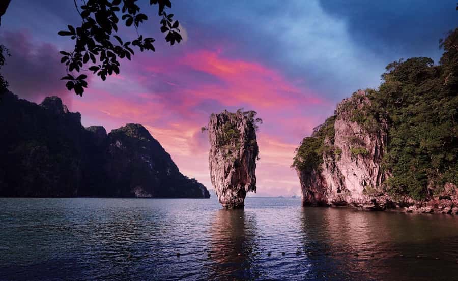 Phuket : Twilight Sea Canoe Tour with Glowing Plankton - Panak Island Caves: The First Real Paddling Moment
