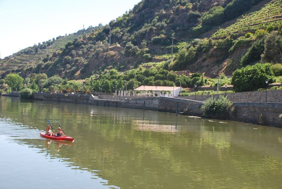 Pinhão: Douro Valley Rabelo Boat Tour and Kayak Experience - Key Things to Know Before You Go