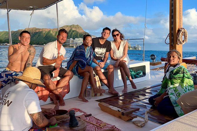 Polynesian Canoe Day Sail - The 2-hour Waikiki sail on Mamala Bay: what you actually get