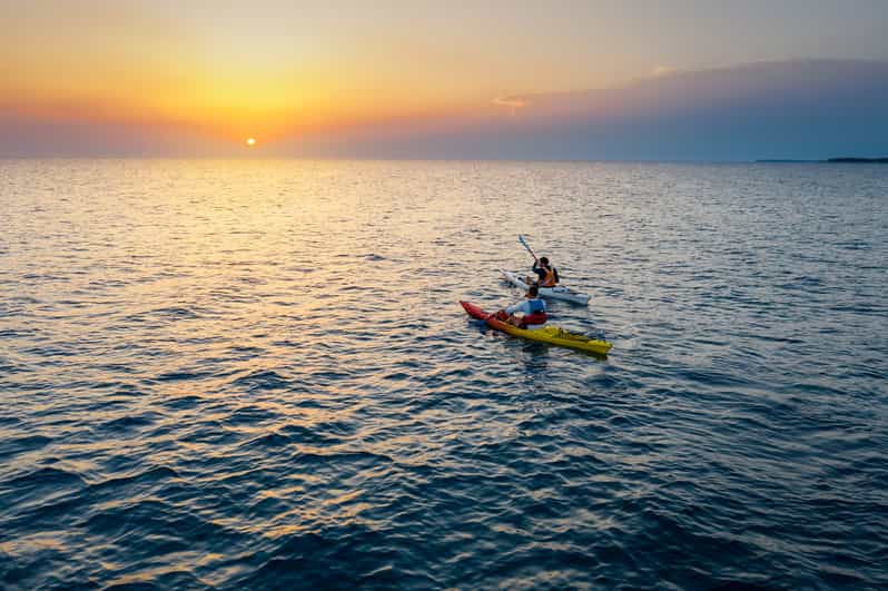 Poreč: Sea Kayaking Sunset Tour - Getting on the water: pickup, gear, and what 150 minutes is really for