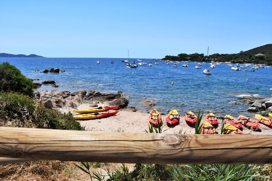 Porticcio: Guiding Kayaking Tour - Paddling the Sette e Nave coastline: what it feels like