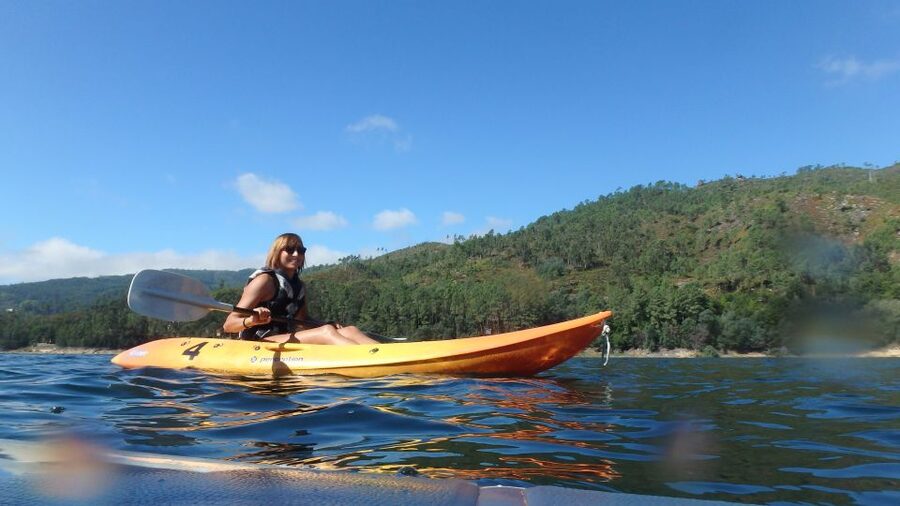 Porto: Peneda-Gerês National Park Tour with Kayaking & Lunch - Lunch in the Park: Traditional Portuguese Food and Verde Wine
