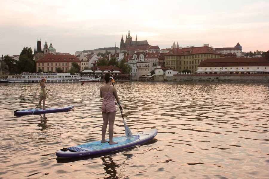 Prague: 2-Hour Paddle Boarding in the City Centre - A clear 2-hour rhythm: from warm-up to city stories