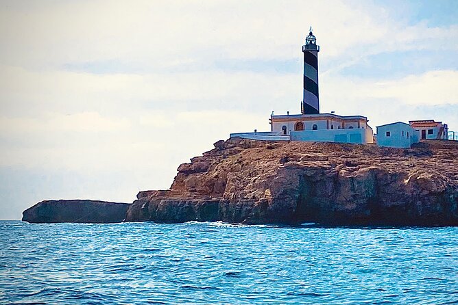 Private Boat Tour from Palma with Snorkeling and Paddle Surfing - Stops, Stops, Stops: How the Route Helps You Avoid the Crowd