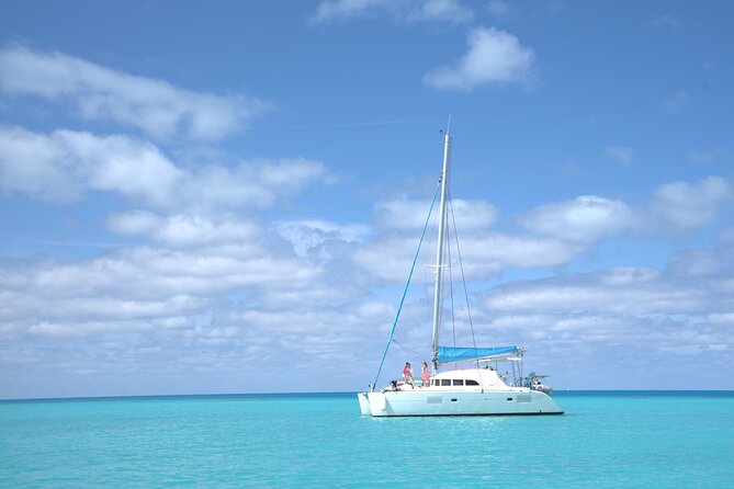 Private Catamaran Swim sail snorkel cliff jumping SUP - Included gear: snorkeling, SUP, and the Crystal Kayak (and the boat rules)