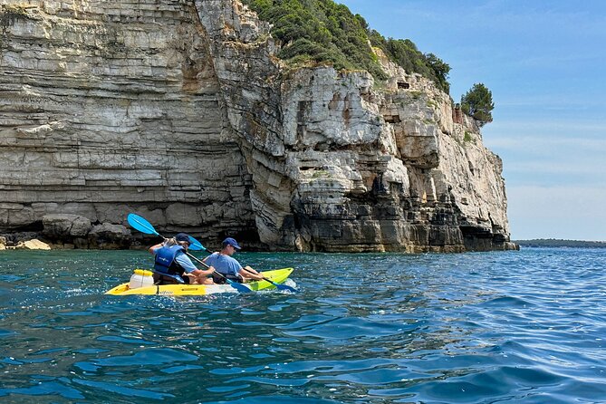 Private kayak tour: Explore the caves and turquoise bays in Pula - Canyons and disused military bunkers: history you can feel