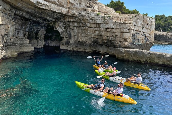 Private kayak tour: Explore the caves and turquoise bays in Pula - Getting started at Big Mama Beach Bar (and why early helps)