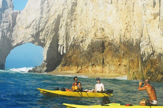 Private Los Cabos Arch & Playa del Amor tour by Glass bottom kayak - Stop 4: Divorce Beach viewpoints and how the stop feels