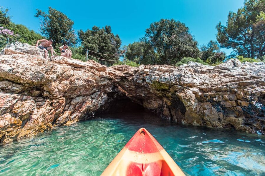 Pula: Kayak Adventure with Cave & Island Snorkeling - Who this tour fits best (and who should skip it)