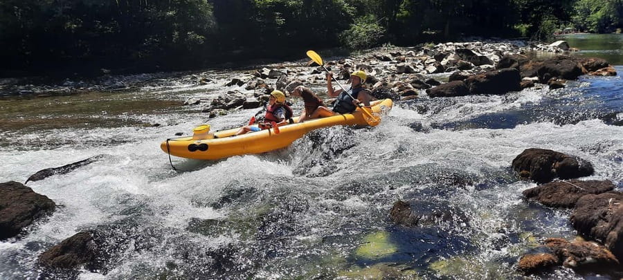 Rafting/Kayaking adventure river Kupa - Guides and pace: why instruction is part of the value