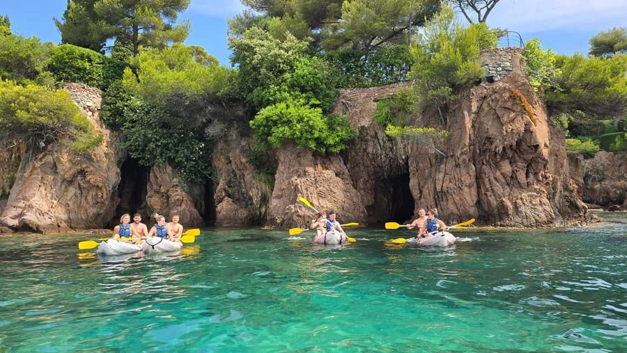 Rando Kayak Agay Guided Visit - What happens before you paddle: safety and a clean start