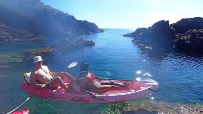 Rando Kayak Agay Guided Visit - Meeting point at Bay Beach Club, then gear up fast