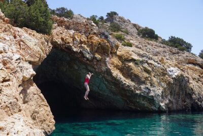 Rina Cave Sea Kayak Tour with Snorkeling and Picnic - Meeting point and pacing: a start time that gives you options