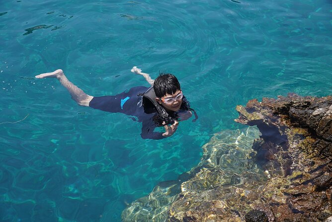 Rina Cave Sea Kayak Tour with Snorkeling and Picnic - Stop 2: Rina Cave for stalactites, bird nests, and spring water