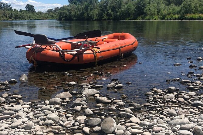 Rogue River Family Float & Discovery Park-Rafting and Kayaking - Snack, Swim, and Optional Kayaking: The Choice-Friendly Break