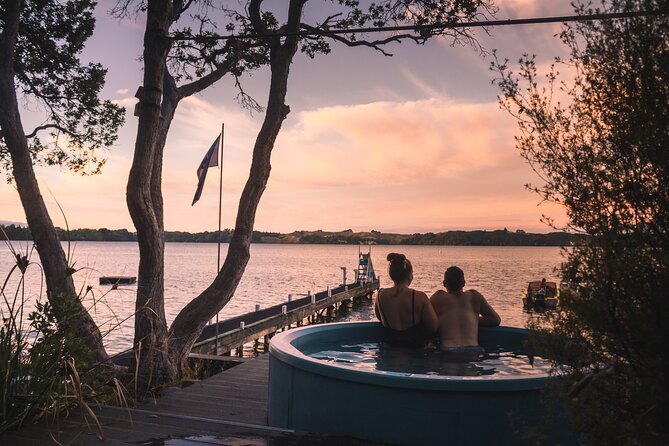 Rotorua: Evening Starlight Gourmet Kayak Tour Glowworms - Pacing and Duration: A Full Evening Without Being a Marathon
