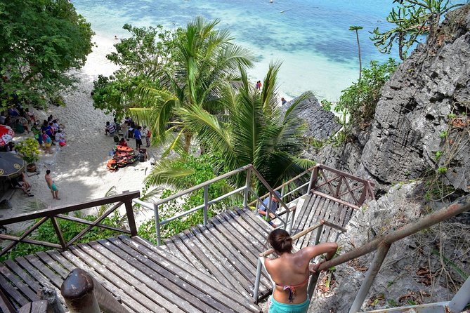 Samui Island Tour to Angthong Marine Park by Big Boat with Kayaking - Food and drinks: Thai lunch hits, but don’t rely on breakfast alone