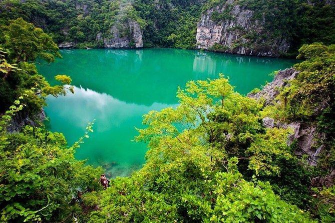 Samui Island Tour to Angthong Marine Park by Big Boat with Kayaking - Boat crowds and seating comfort: how the value tradeoff shows up