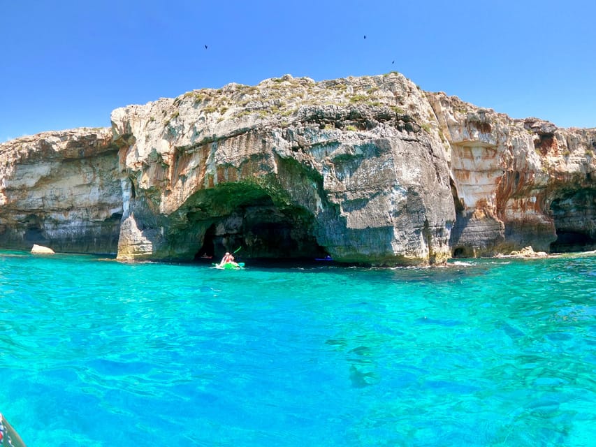 Santa Maria di Leuca: Kayak and Canoe Tour in the caves - Learning Along the Coast: Geology and Ancient History, Without the Lecture