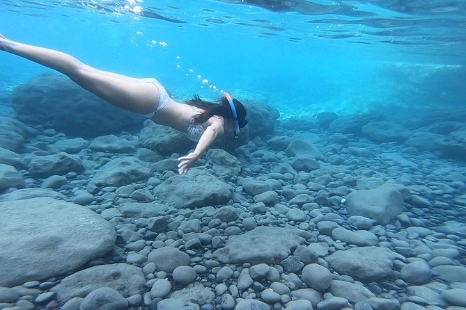 Santorini Stand-Up Paddle and Snorkel Adventure - Snorkeling in Clear Water: What You Can Expect