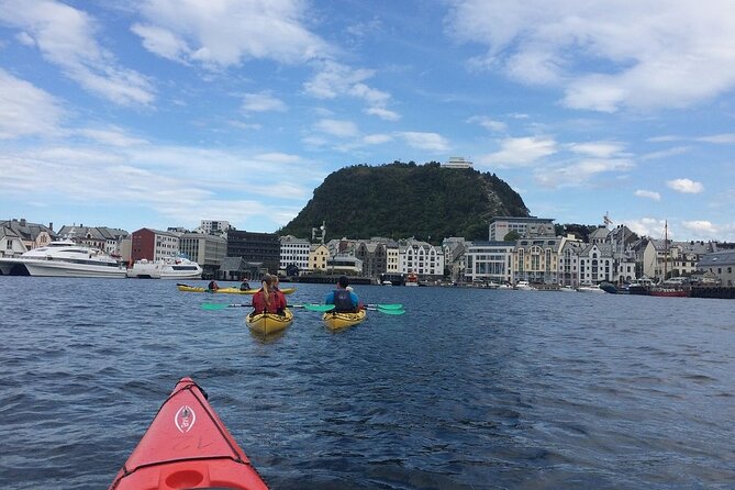 Sea Kayaking In Ålesund - Paddling Brosundet: Where the Waterfront Story Gets Real