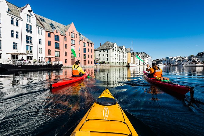 Sea Kayaking In Ålesund - The 2.5 Hours That Actually Works: Time on Water vs. City Stories