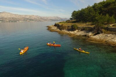 Sea kayaking Postira - Lovrečina (St.Lovre, archaeological site) - Paddling from Porat toward the east coast of Postira
