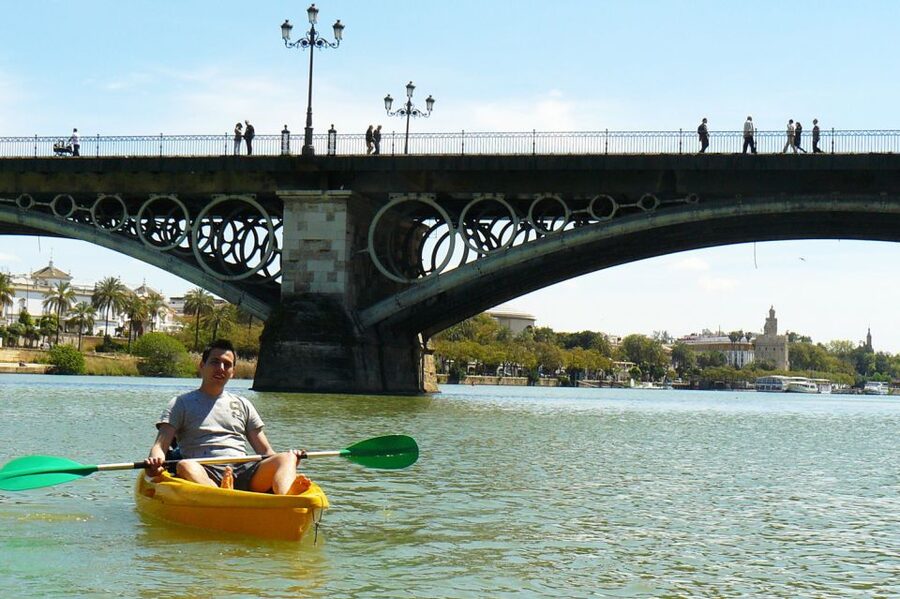 Seville: 2–Hour Guadalquivir River Kayaking Tour - Getting ready at Club Deportivo RemoSevilla (and what to bring)