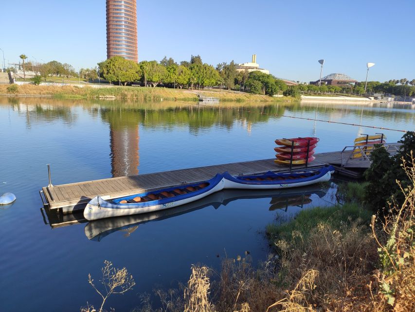 Seville: 2 Hour Paddle Surf Class - Guides and teaching style: Roberto, Luismo, and Jesús as examples