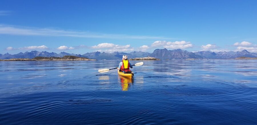 Skrova Island : 3hours Guided Kayak Tour - The Short Walk on Skrova: Quick Orientation, Not a Detour