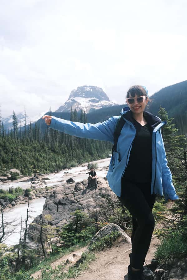 Small Grp: Emerald Lake (Optional Canoe) & Takakkaw Falls - Takakkaw Falls: one of Canada’s tallest falls, with misty views