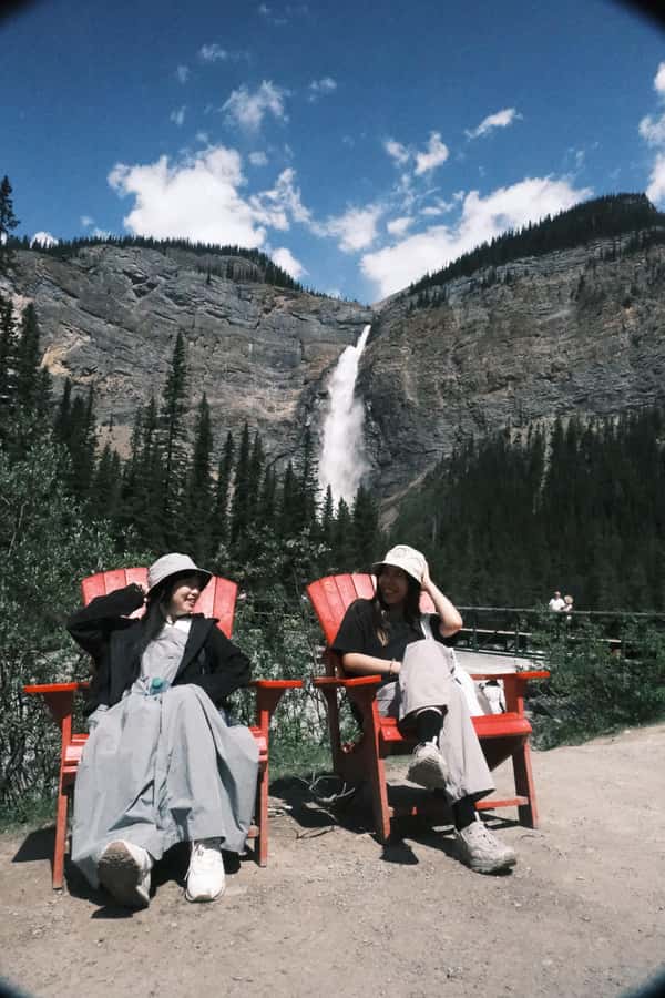 Small Grp: Emerald Lake (Optional Canoe) & Takakkaw Falls - Comfort that helps: air-conditioning, free Wi-Fi, and a small group