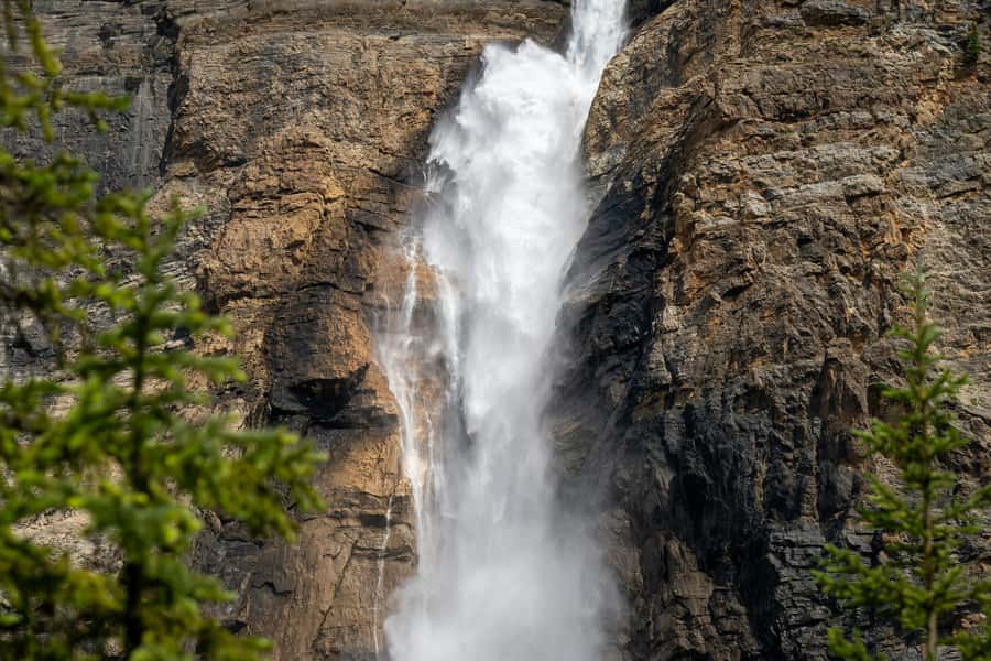 Small Grp: Emerald Lake (Optional Canoe) & Takakkaw Falls - What to bring (so you’re comfortable at every stop)