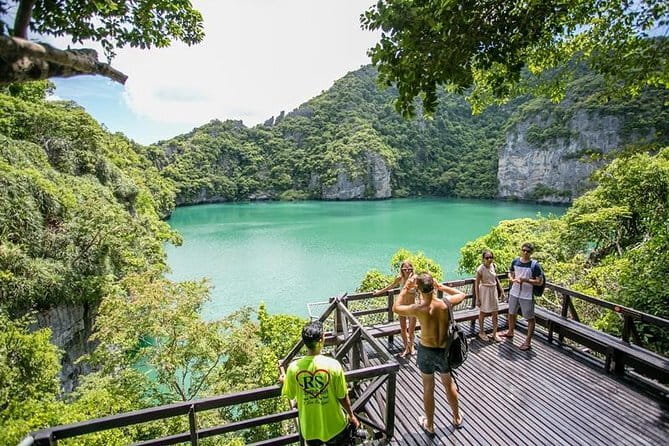 Snorkeling and Kayaking Tour at Angthong Marine Park by Speedboat from Koh Samui - The guides: helpful energy, and one reason you should ask questions