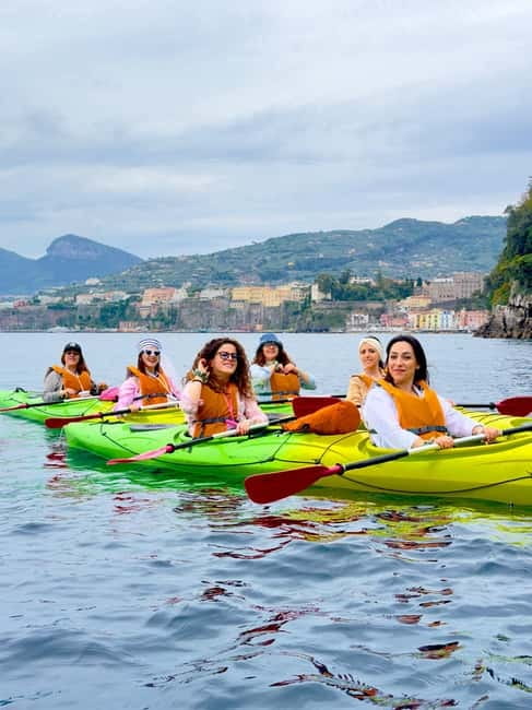 Sorrento: Guided Kayak Tour + Free 1h Paddleboarding - Key Things You’ll Notice Right Away