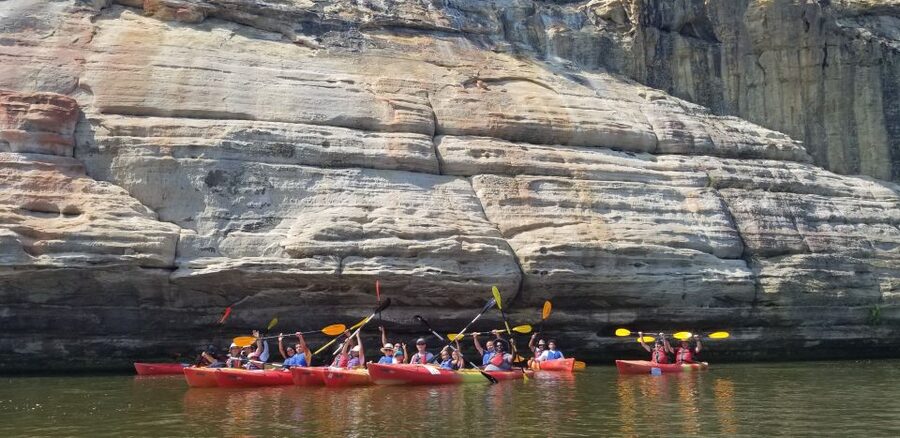 Starved Rock State Park: Guided Kayaking Tour - What guides really add: facts, jokes, and wildlife cues