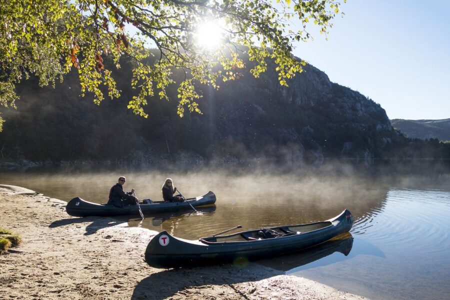 Stavanger: Preikestolen Hidden Trail Hike + Canoe + Lunch - From basecamp to the old trail: what the hike really asks of you