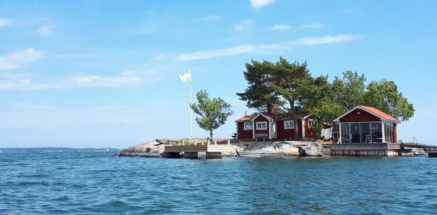 Stockholm: 1, 2, or 3-Day Kayaking Tour in the Archipelago - Guide Style, Group Size, and the Skills You’ll Actually Use