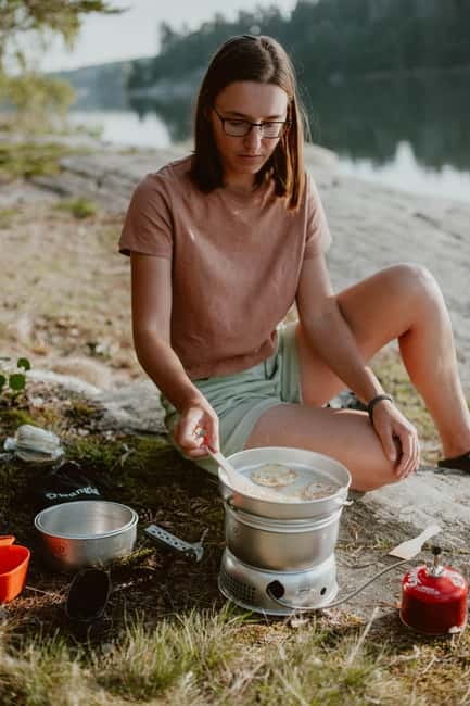Stockholm: Archipelago Islands Kayak Tour and Outdoor Picnic - The guide makes or breaks it: local stories, clear teaching, and calm leadership