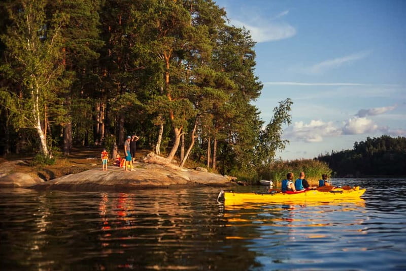 Stockholm: Sunset Archipelago Kayaking & Toast on the Water - On-Water Treats: Fika and Lemonade Make the Trip Stick